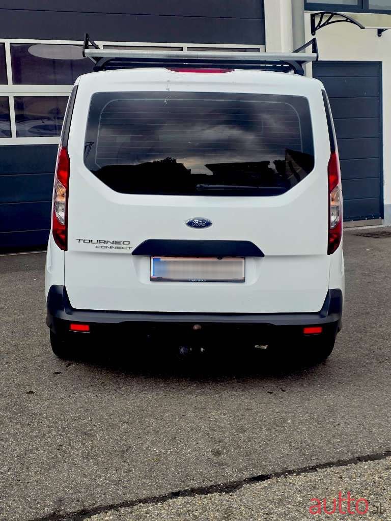 2017' Ford Tourneo photo #5