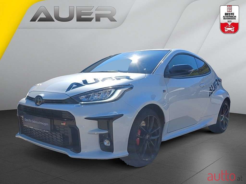 2021' Toyota Yaris photo #1