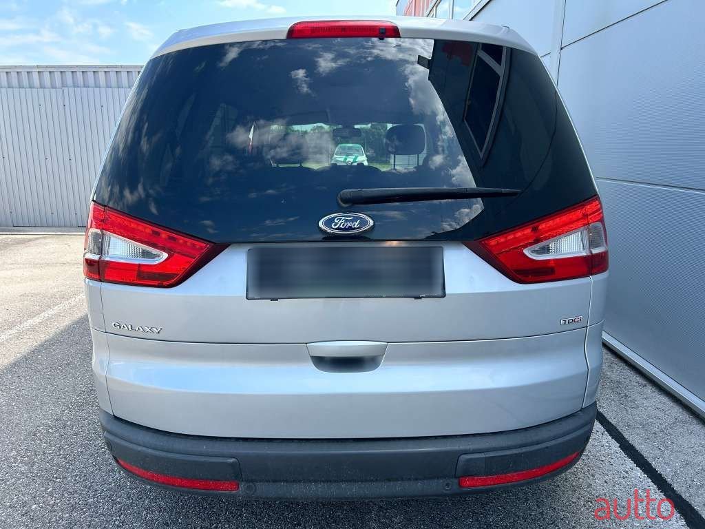 2011' Ford Galaxy photo #5