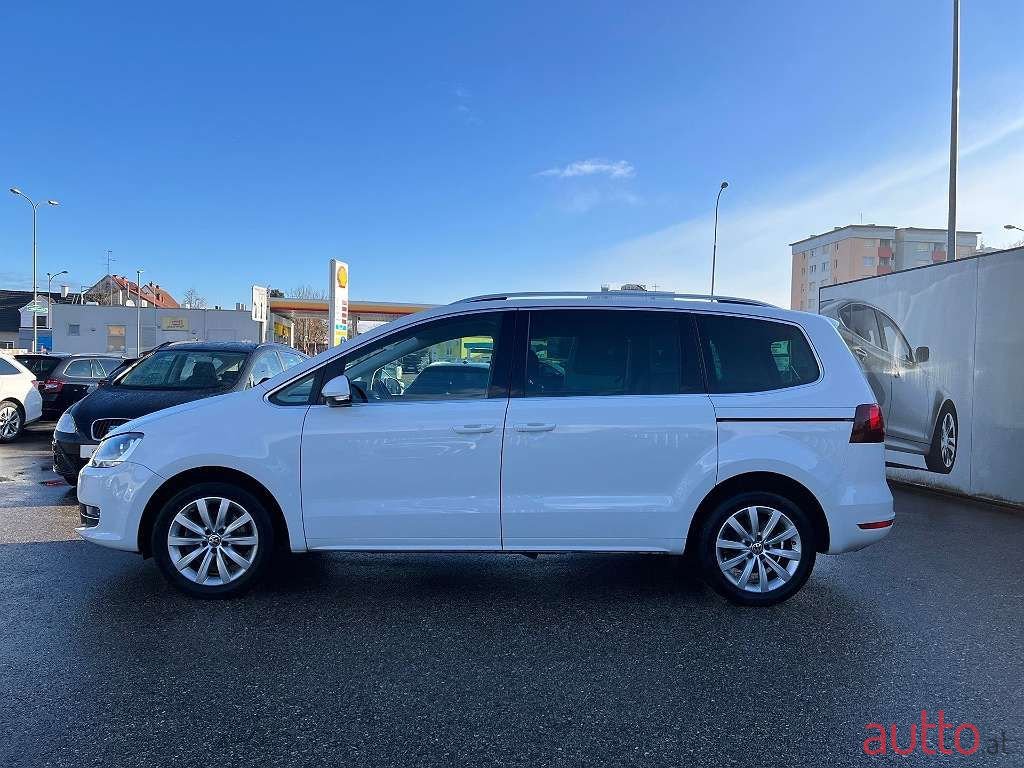 2020' Volkswagen Sharan photo #6