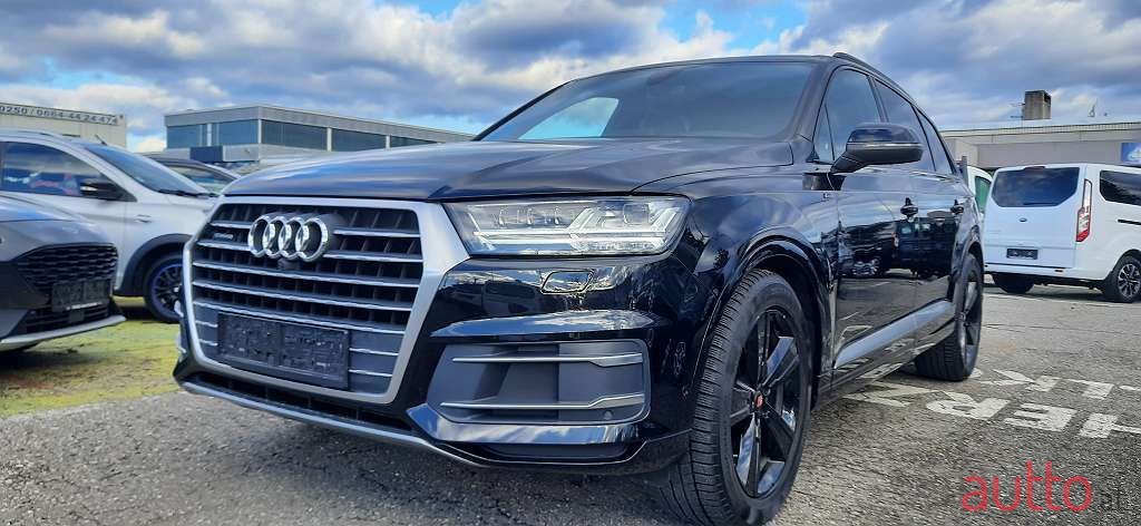 2015' Audi Q7 photo #1