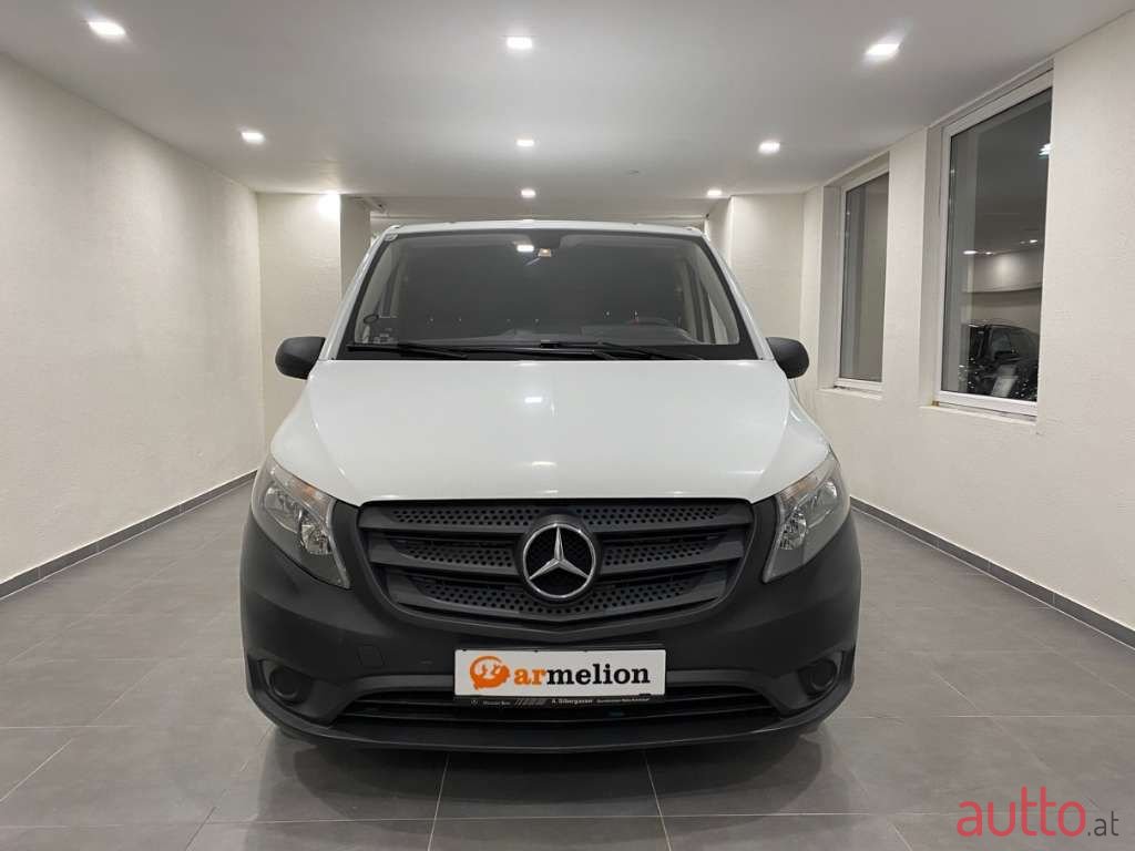 2015' Mercedes-Benz Vito photo #2