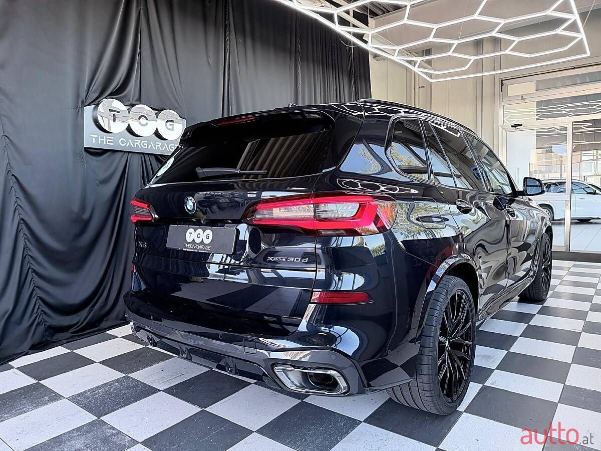 2020' BMW X5 photo #5