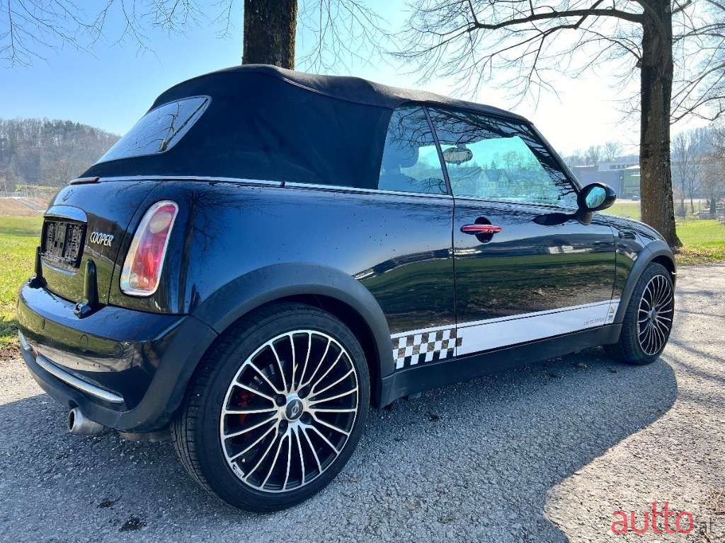 2007' MINI Cabrio photo #5