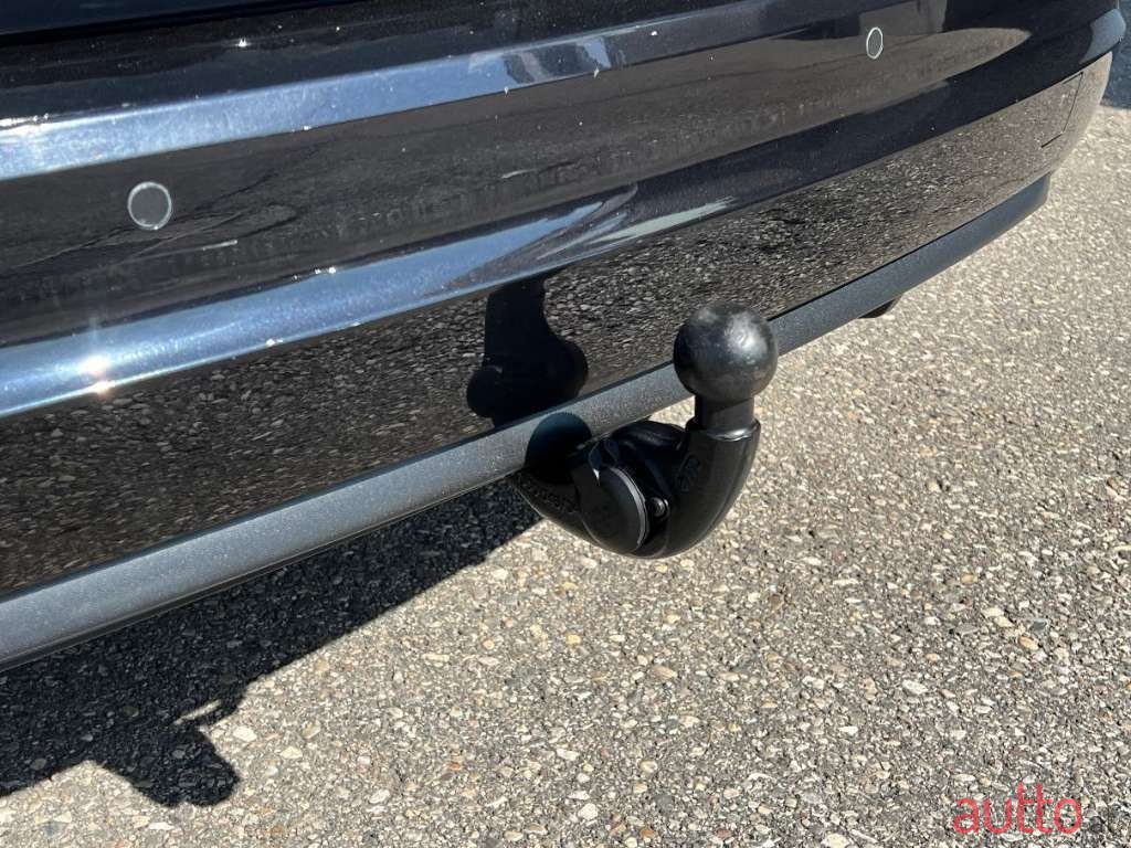 2018' Volkswagen Sharan photo #6