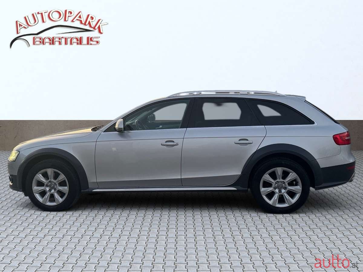 2012' Audi A4 Allroad photo #6