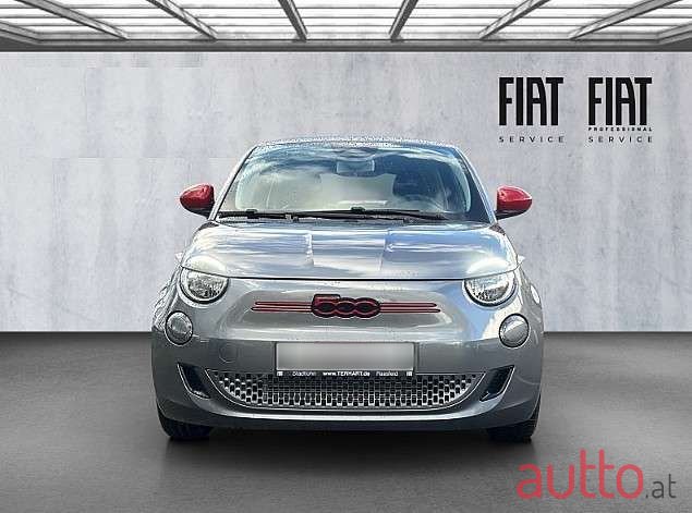 2023' Fiat 500e photo #2
