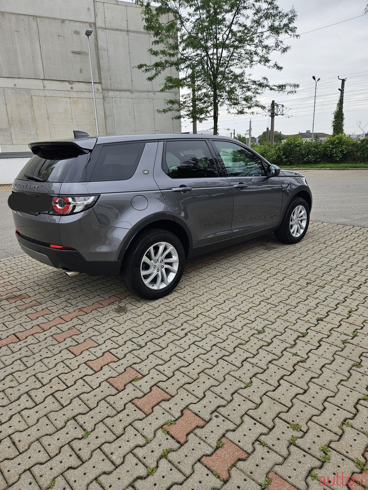 2018' Land Rover Discovery Sport photo #6