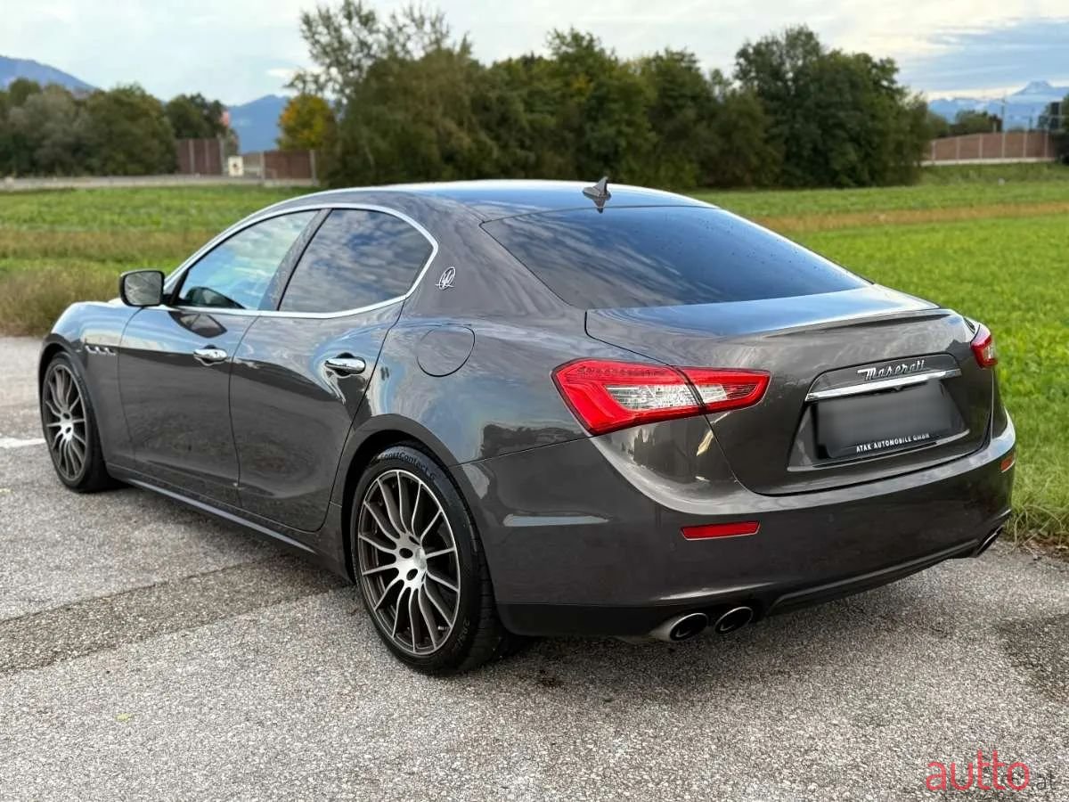 2014' Maserati Ghibli photo #3
