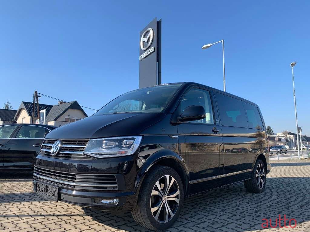 2018' Volkswagen Multivan photo #1