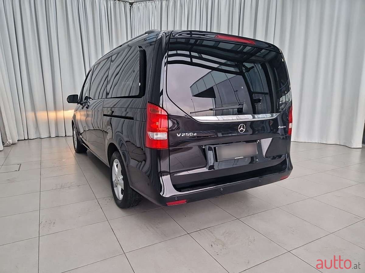 2016' Mercedes-Benz V-Klasse photo #5