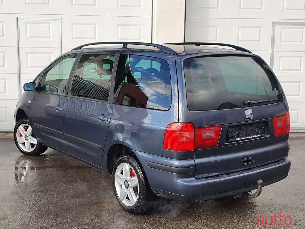 2004' SEAT Alhambra photo #5