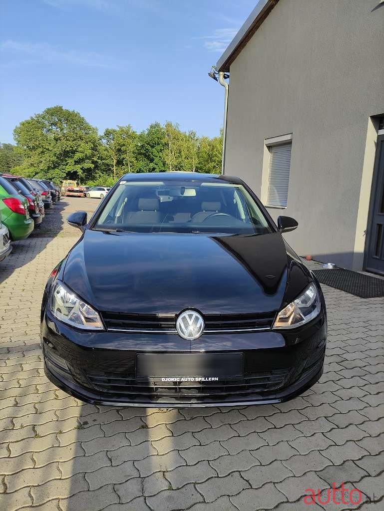 2014' Volkswagen Golf photo #1