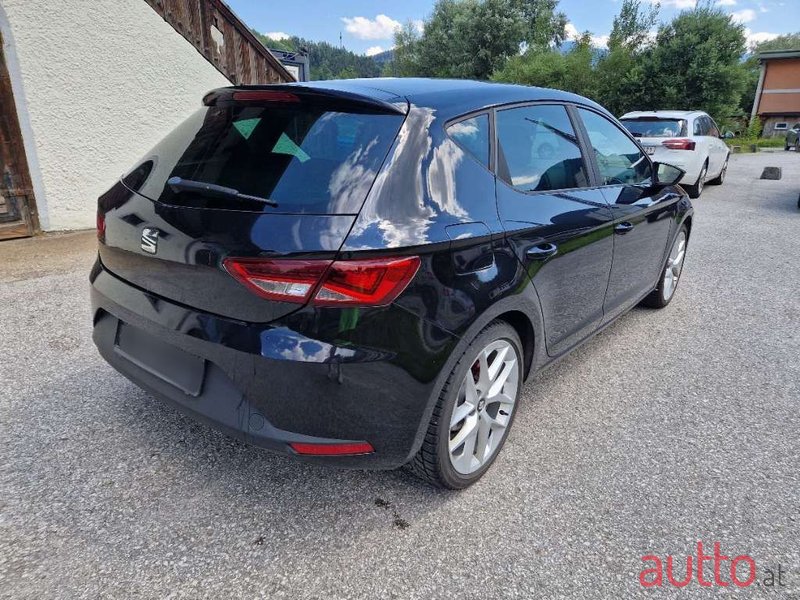 2013' SEAT Leon photo #4