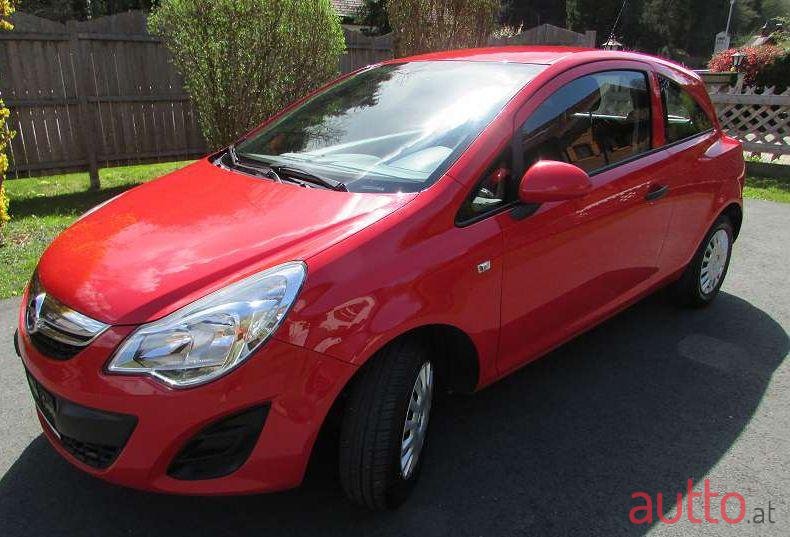 2013' Opel Corsa photo #1