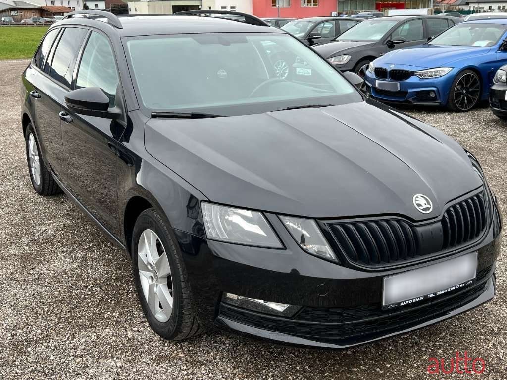 2018' Skoda Octavia photo #2