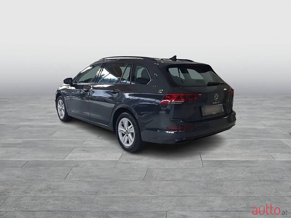 2022' Volkswagen Golf photo #3