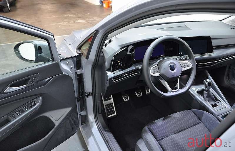 2020' Volkswagen Golf photo #4