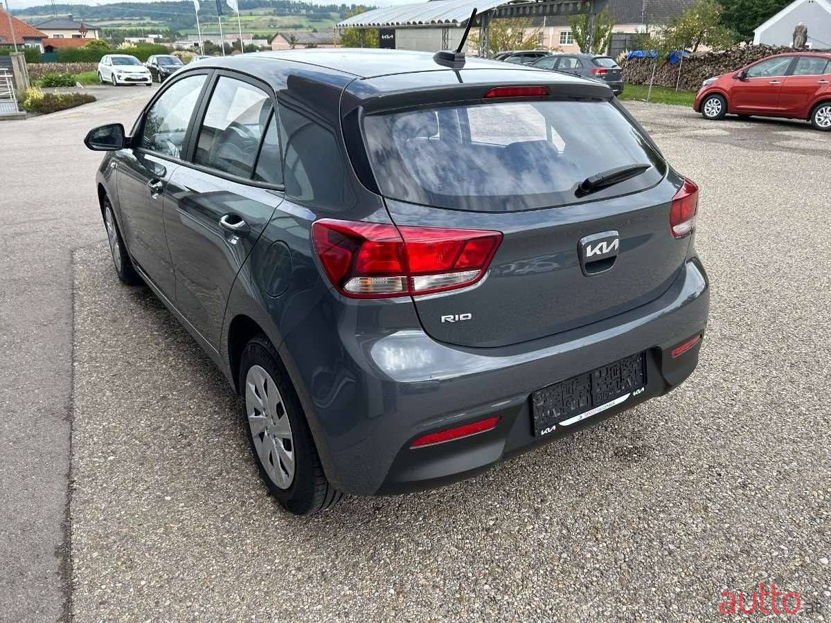 2023' Kia Rio photo #6
