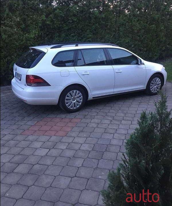 2013' Volkswagen Golf photo #1