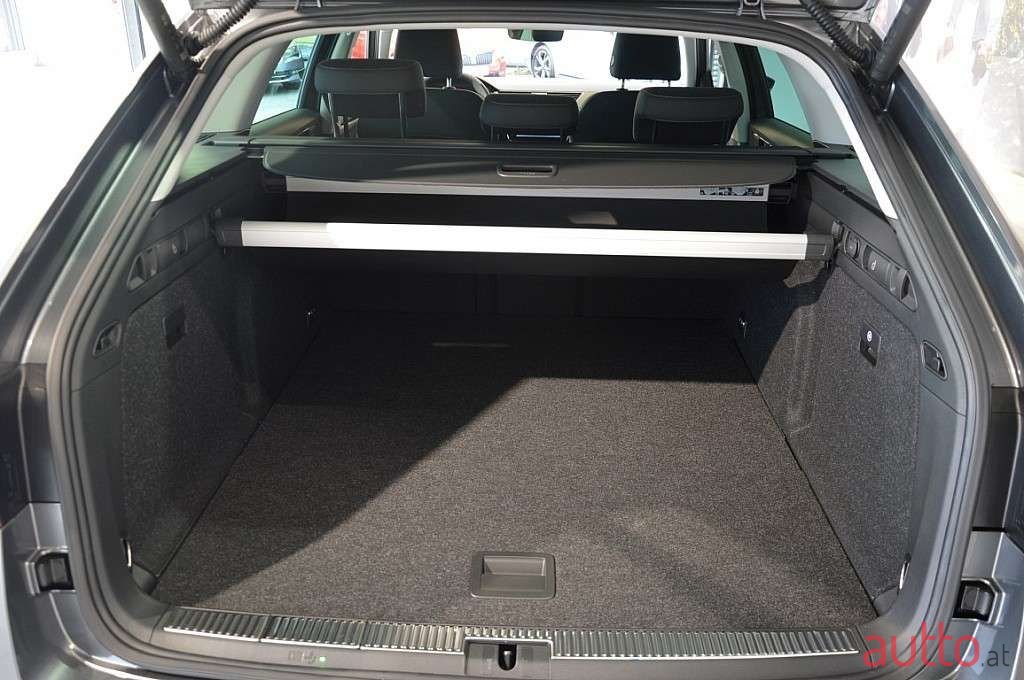 2023' Skoda Superb photo #6