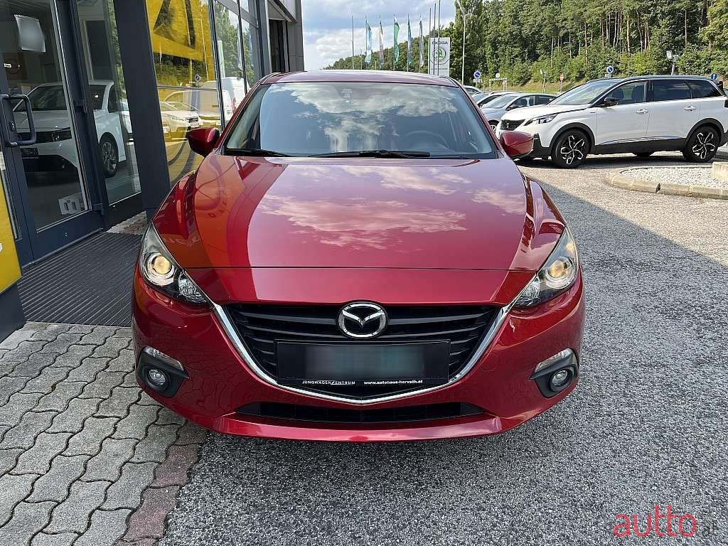 2016' Mazda Mazda3 photo #2