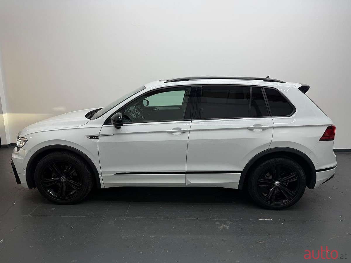 2018' Volkswagen Tiguan photo #4
