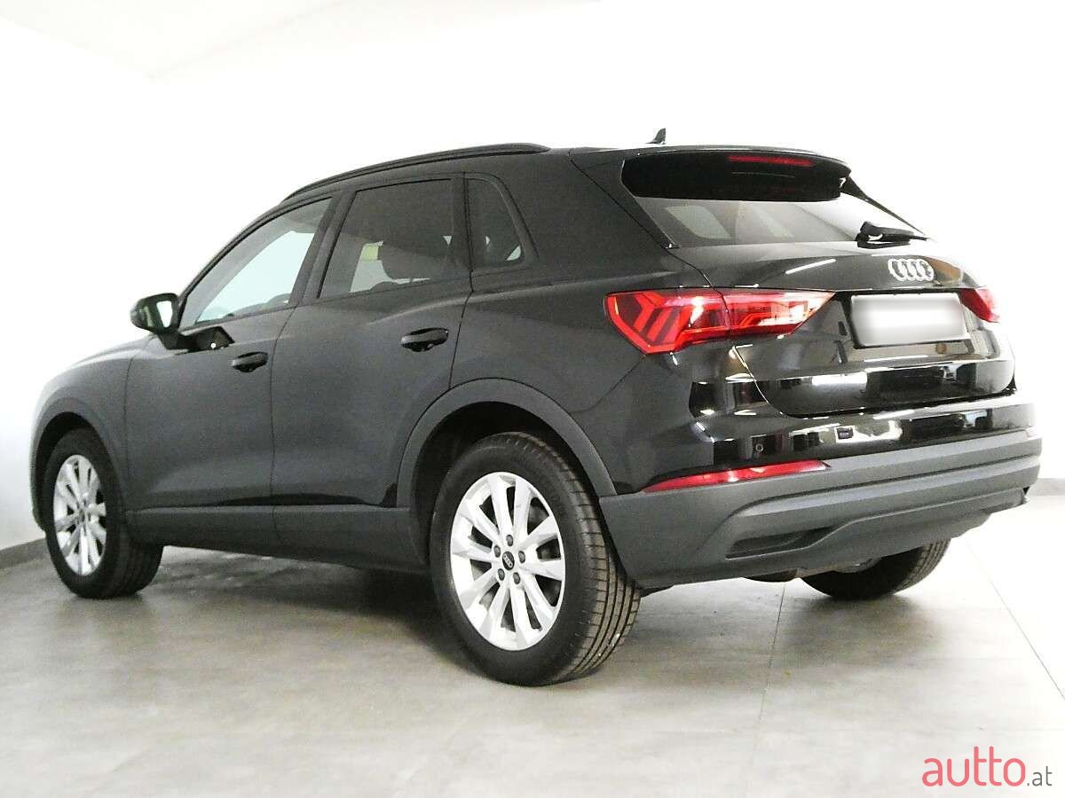 2022' Audi Q3 photo #6
