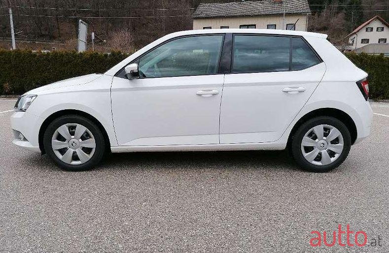 2017' Skoda Fabia photo #1
