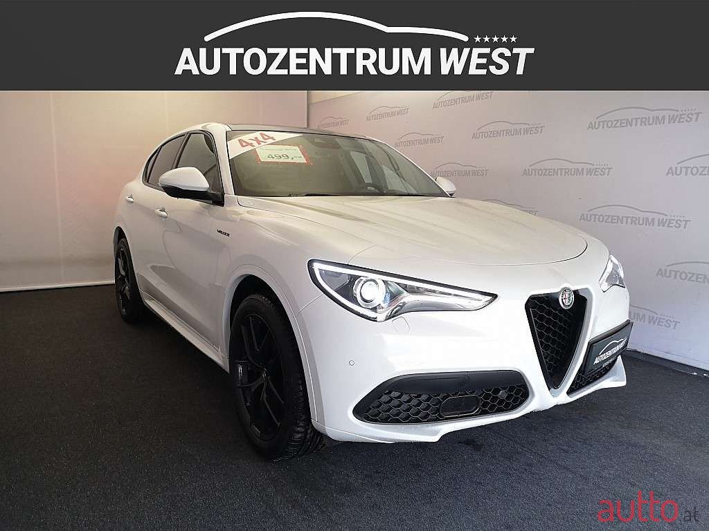2020' Alfa Romeo Stelvio photo #2