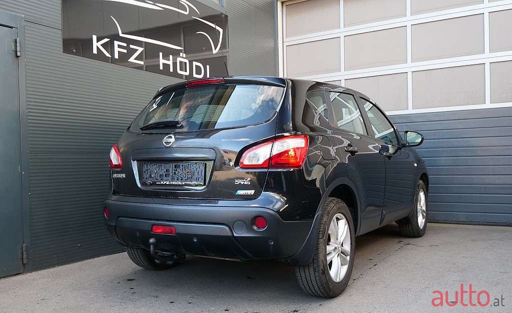 2011' Nissan Qashqai photo #1