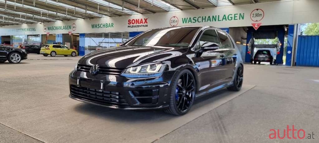 2014' Volkswagen Golf photo #1