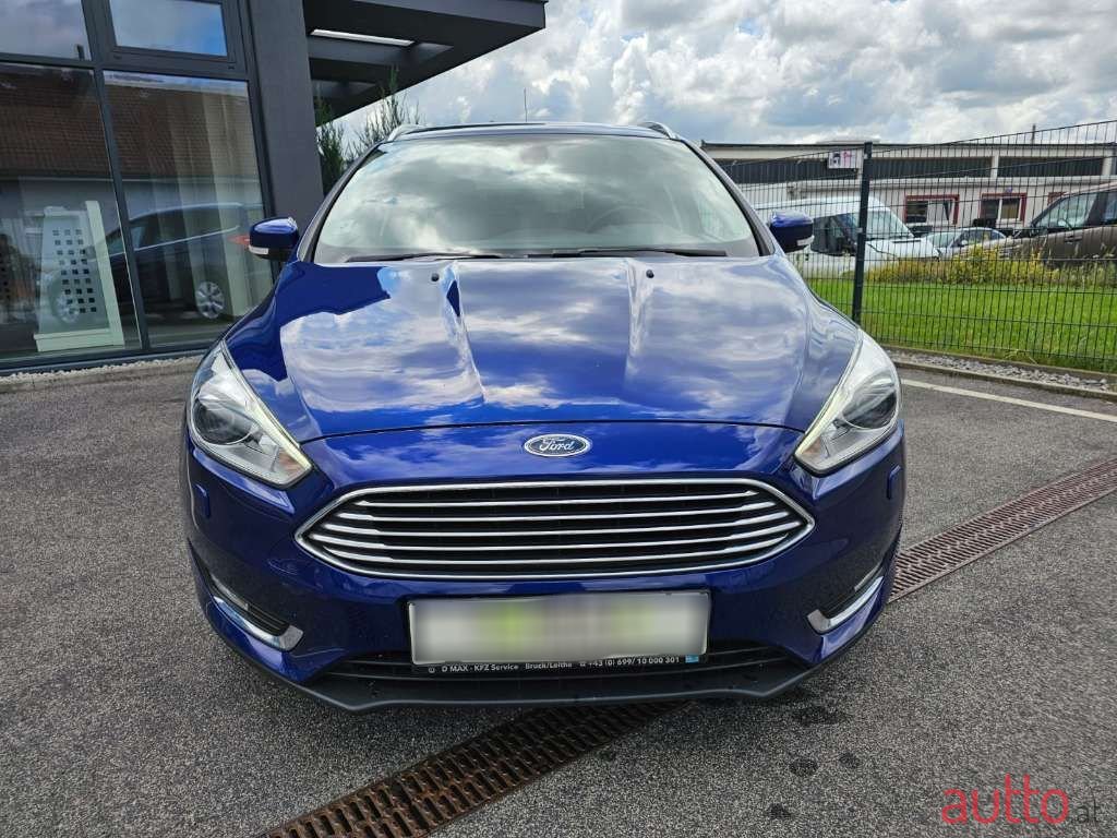 2015' Ford Focus photo #2