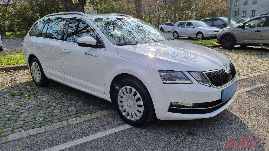 2019' Skoda Octavia photo #4