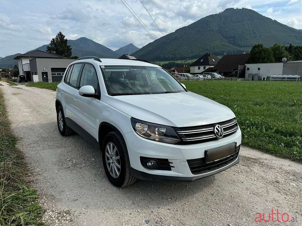 2014' Volkswagen Tiguan photo #2