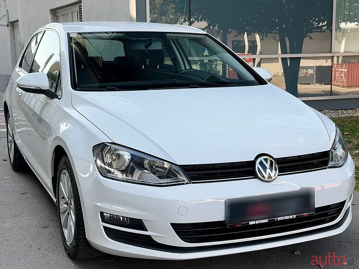 2013' Volkswagen Golf photo #2