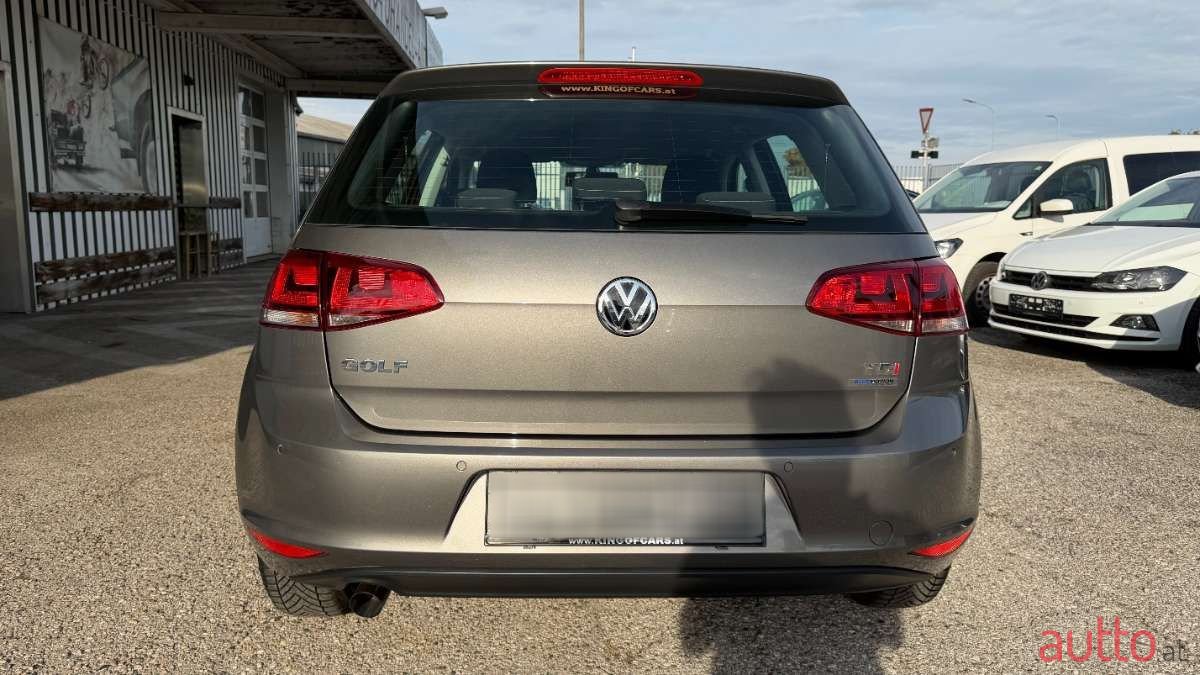 2013' Volkswagen Golf photo #2