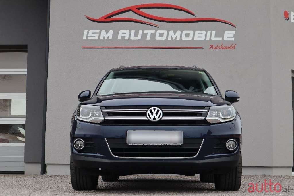 2012' Volkswagen Tiguan photo #2