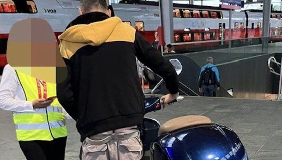 Mit Vespa in der S-Bahn: Nun immer mehr Details bekannt