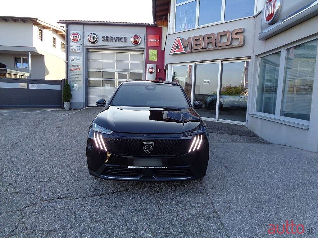 2024' Peugeot 3008 photo #2