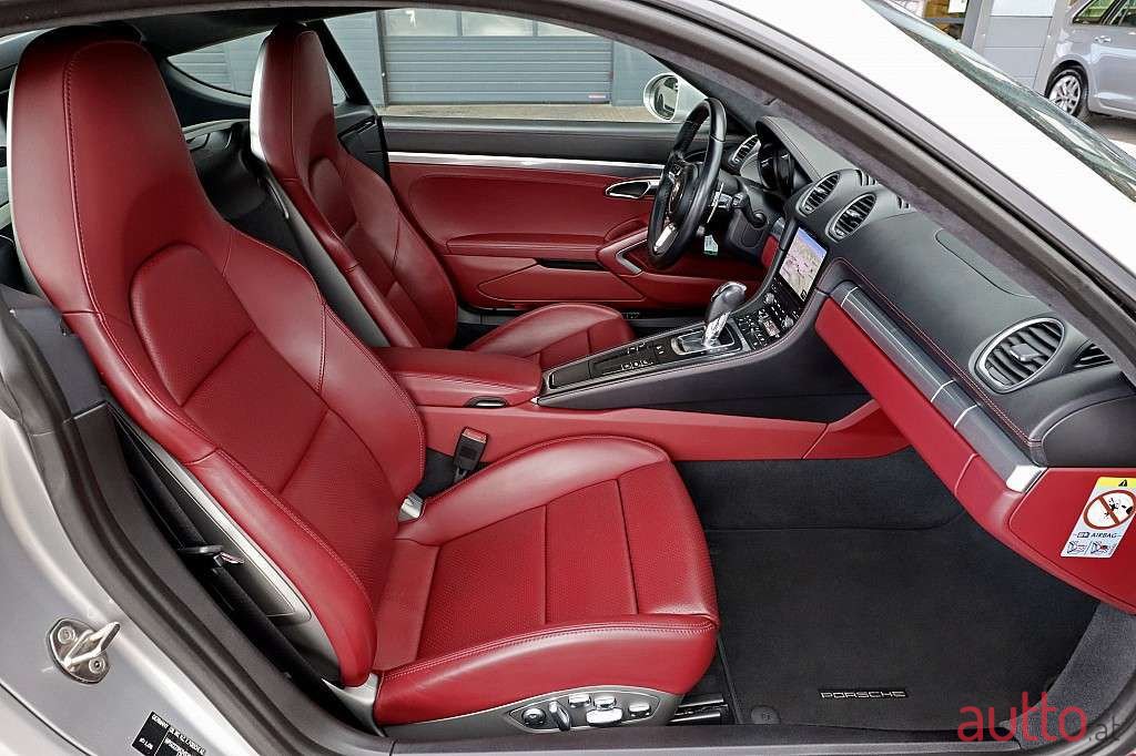 2016' Porsche Cayman photo #5