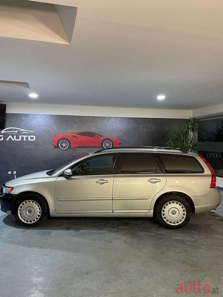 2008' Volvo V50 photo #4