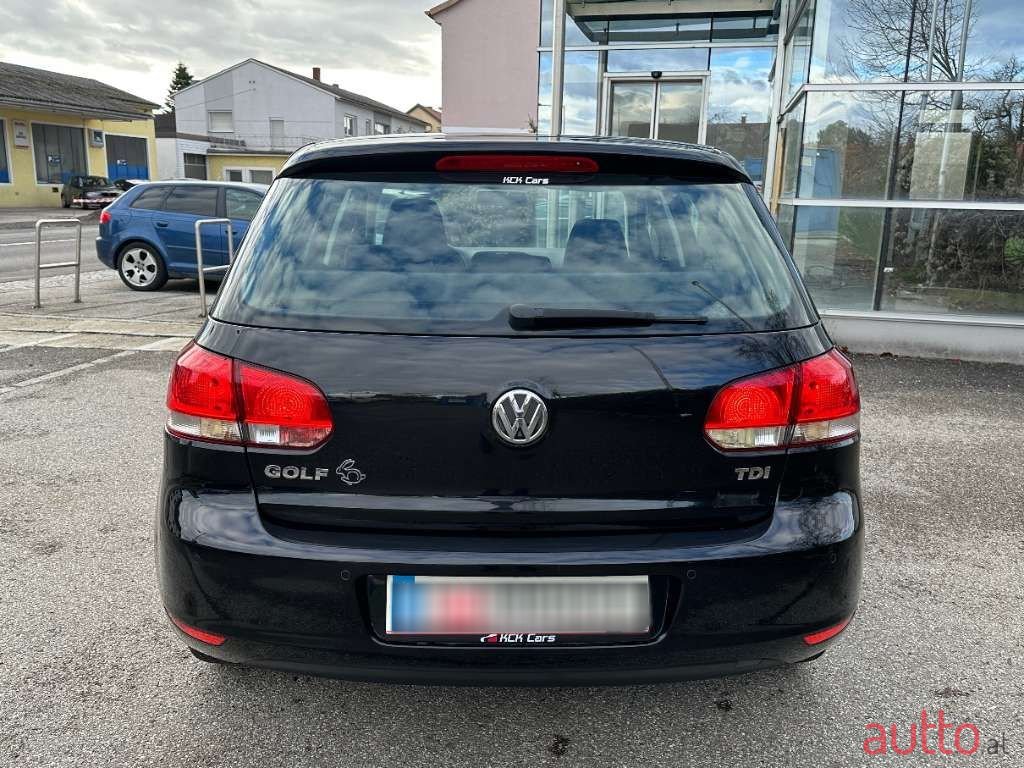 2012' Volkswagen Golf photo #6