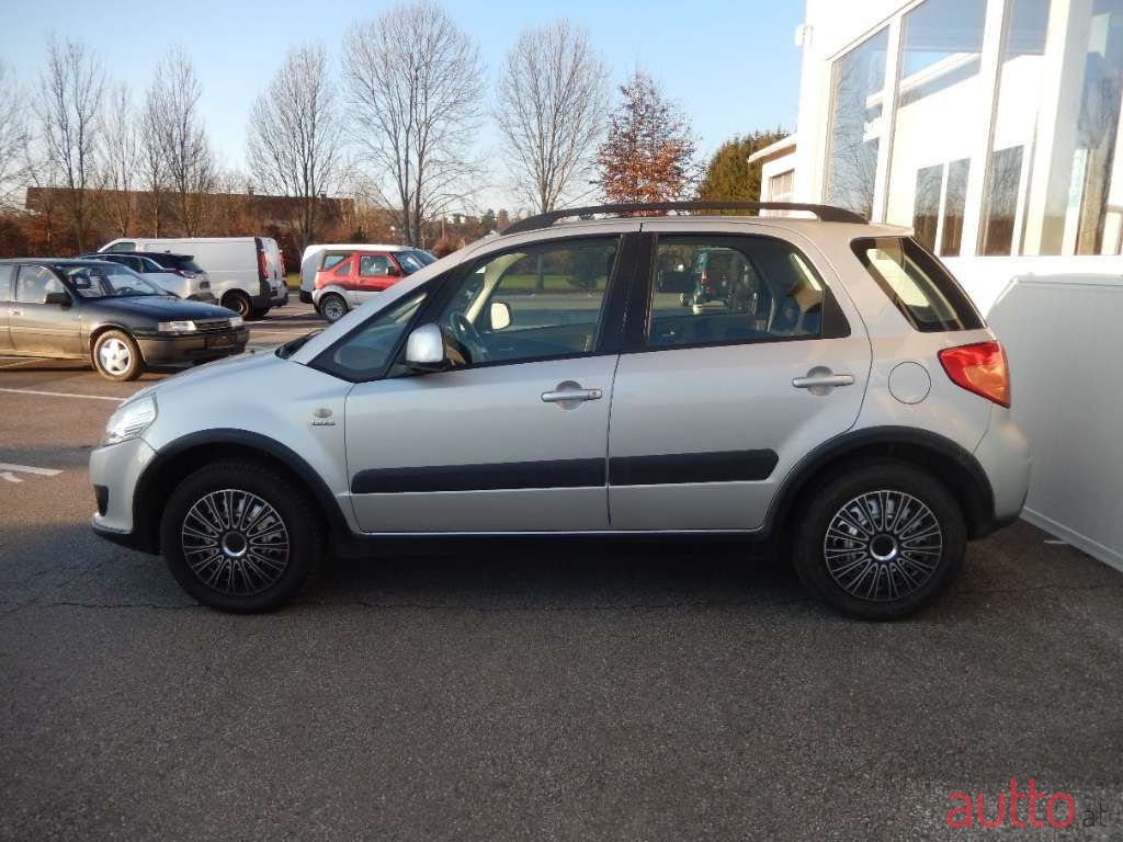 2008' Suzuki SX4 photo #3