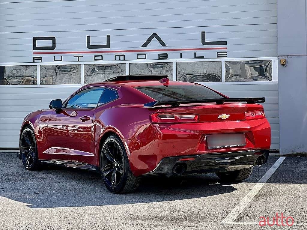 2017' Chevrolet Camaro photo #2