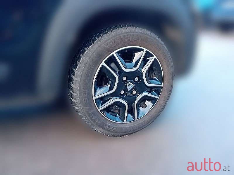 2023' Dacia Spring photo #4