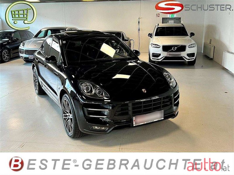 2015' Porsche Macan photo #2