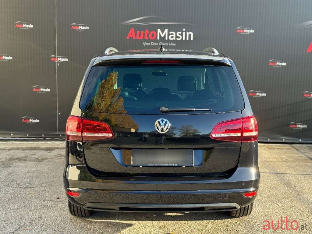 2019' Volkswagen Sharan photo #4