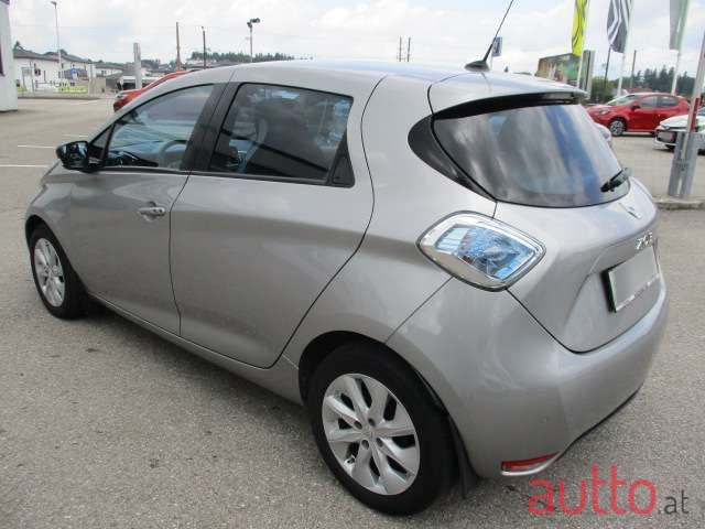 2015' Renault Zoe photo #5