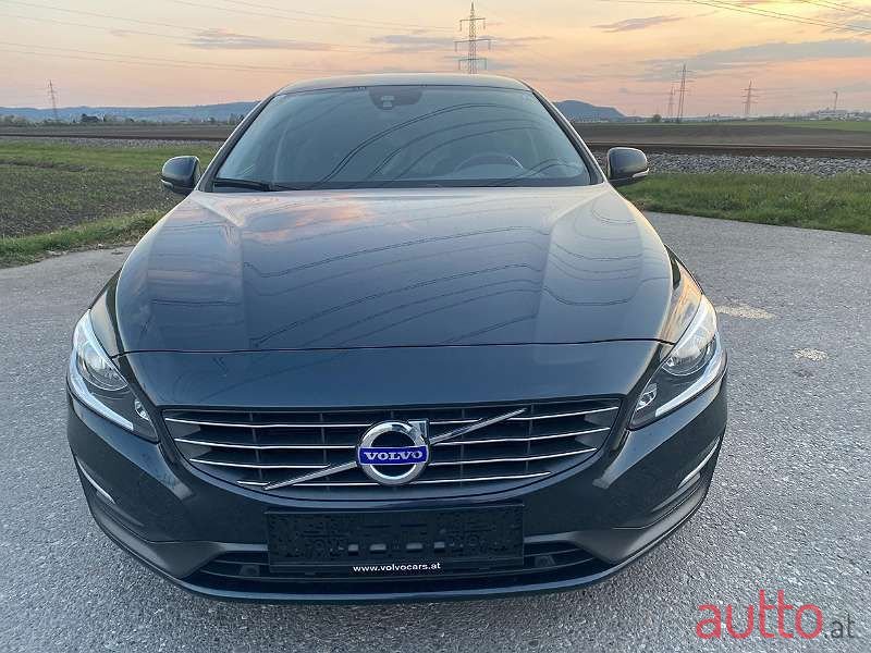 2015' Volvo S60 photo #2